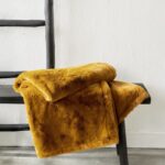 PLAID 125 X 150 BRONZE - 100% FAUSSE FOURRURE - INDIES VIBE – Image 2