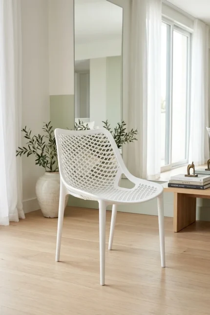 CHAISE EN POLYPROPYLÈNE - BLANC