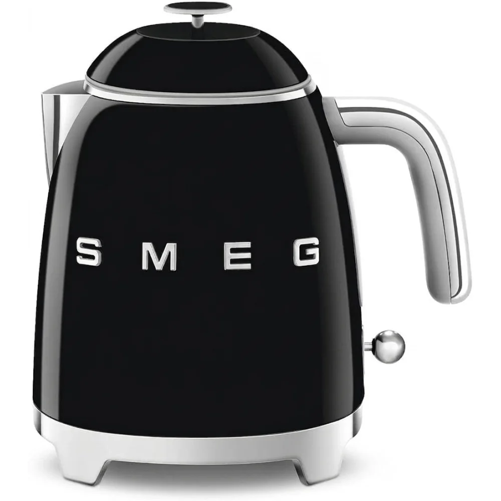 AI Generated Product Image MINI BOUILLOIRE ÉLECTRIQUE STYLE ANNÉES 50 0,8 L 1400 W - NOIR - SMEG – Image 1