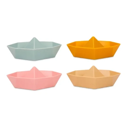 LOT DE 4 JOUETS DE BAIN BATEAUX
