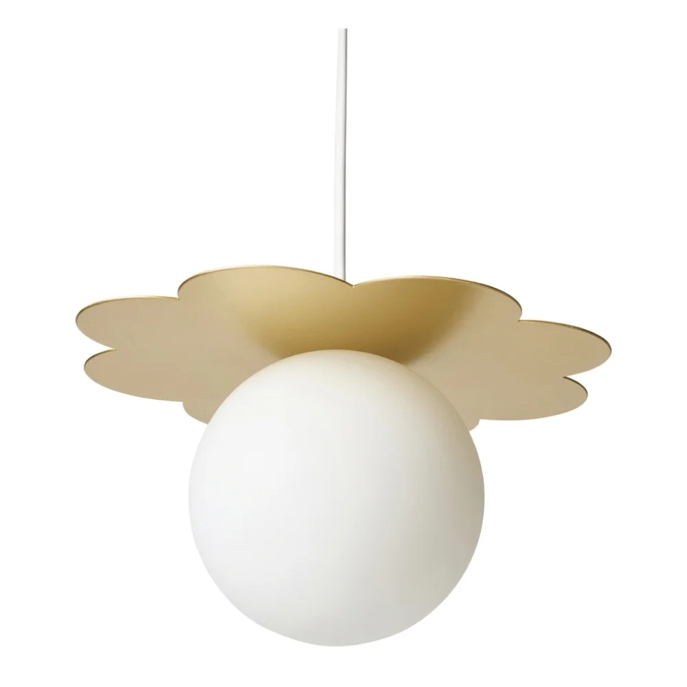 AI Generated Product Image SUSPENSION EN MÉTAL ET VERRE NACRÉ – Image 1