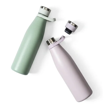 BOUTEILLE ISOTHERME 70 CL AVEC ANSE EN SILICONE
